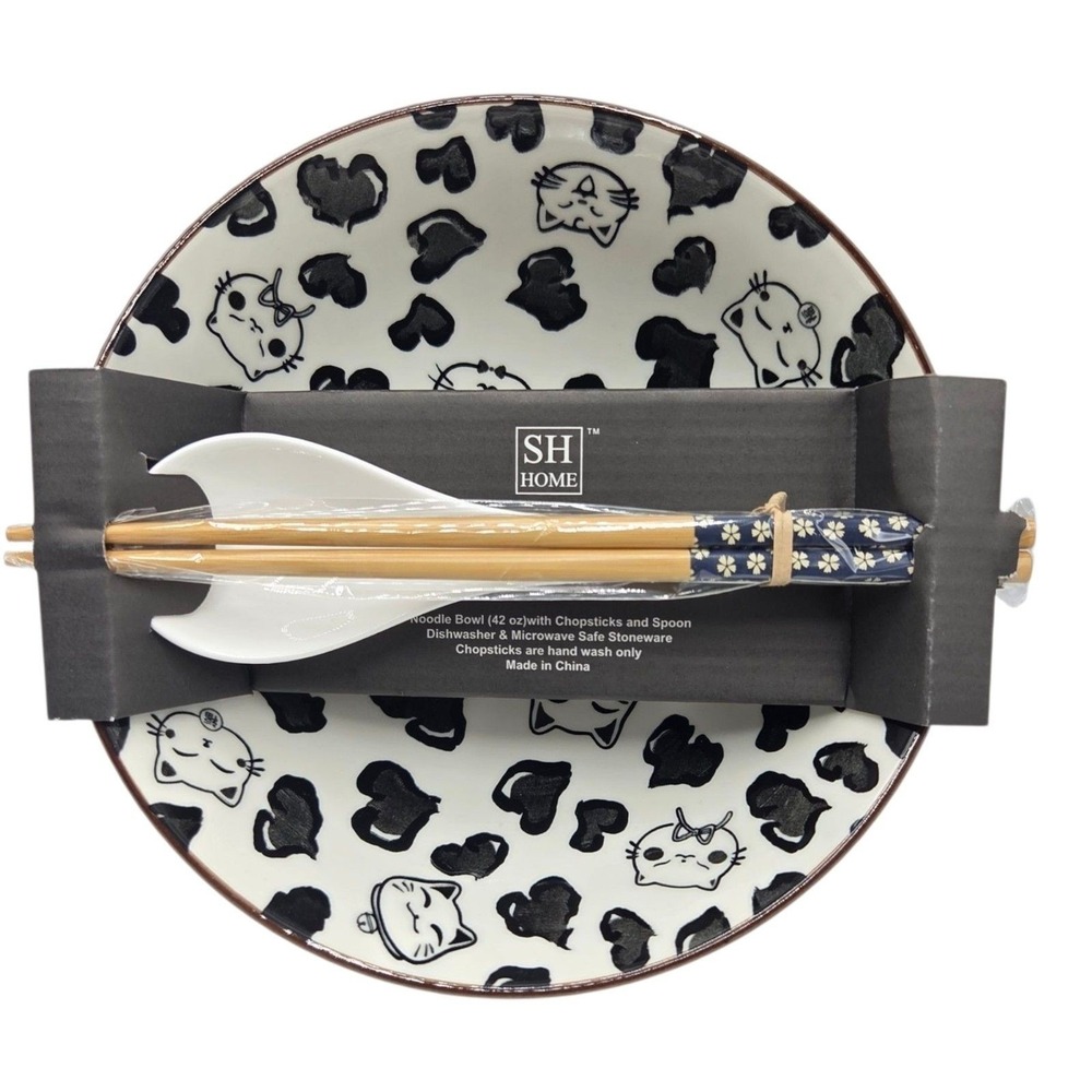 SH Home Ceramic Ramen Noodle Bowl Set Chopsticks & Spoon Black White Cats Hearts